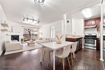 21400 Burbank #106 Photo