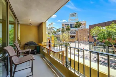 321 10th Avenue #212 Photo
