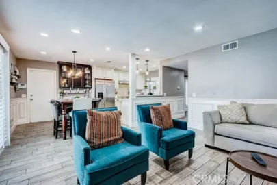 1053 Border Avenue Photo