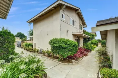 10761 Magnolia Avenue #101 Photo