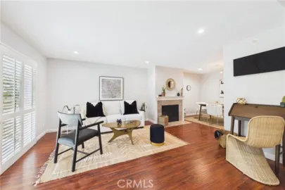 9253 Walker Street Photo