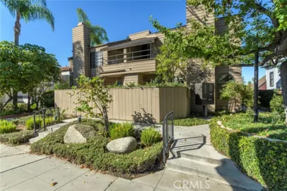 773 S Marengo Avenue #3 Photo
