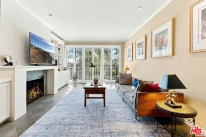 8455 Fountain Avenue #206 Photo