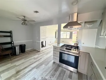 13656 Red Hill Avenue #J-32 Photo
