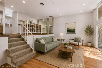 17943 Magnolia Boulevard #16 Photo