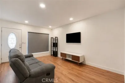 2900 Madison Photo