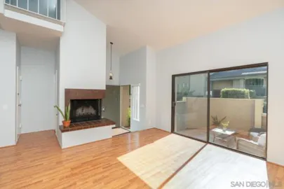 3286 Caminito Eastbluff #114 Photo