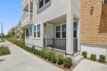 175 W La Palma Avenue #6 Photo