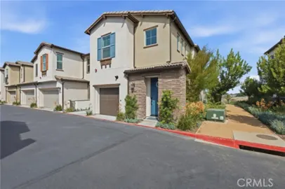 1724 Valley Oak Photo