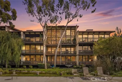 7139 S Marina Pacifica Drive #Key 8 Photo