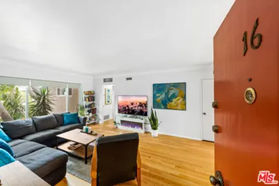 1330 N Crescent Heights Boulevard #16 Photo