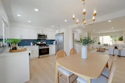 831 E 3rd Avenue #5 Photo