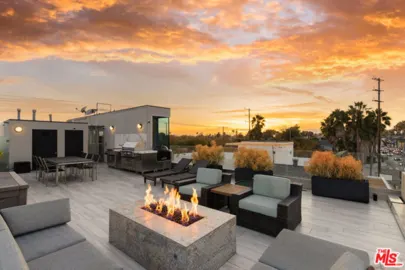 1712 Abbot Kinney Boulevard Photo