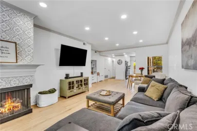 2542 W Macarthur Boulevard #G Photo