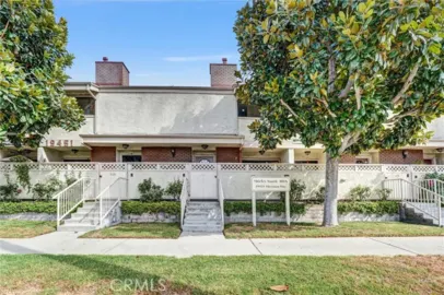 19451 Sherman Way #504 Photo