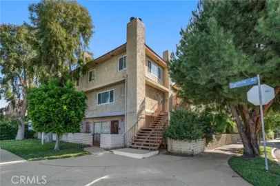 6438 Hazeltine Avenue #6 Photo