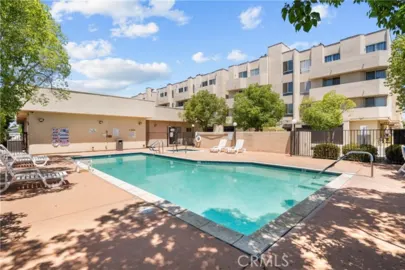 19350 Sherman Way #328 Photo