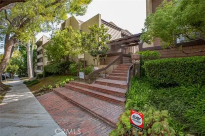 1349 N Columbus #16 Photo