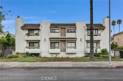 19620 Sherman Way Unit 1 Photo