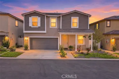 30108 Arroyo Springs Photo