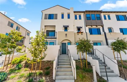 108 Pickwick Lane Court Photo