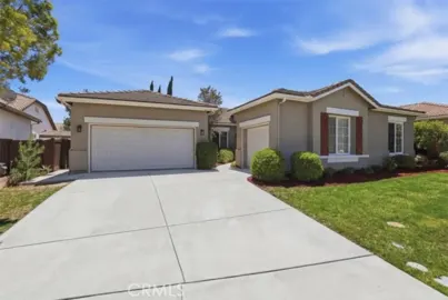 26757 Queen Court Photo