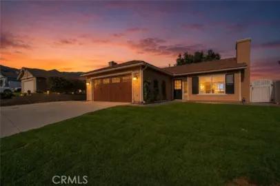 27551 Eastwind Photo