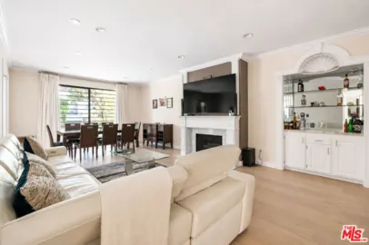 14923 Moorpark Street #101 Photo