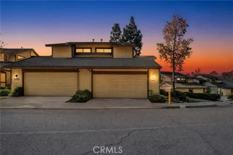 2445 Applewood Circle listing photo