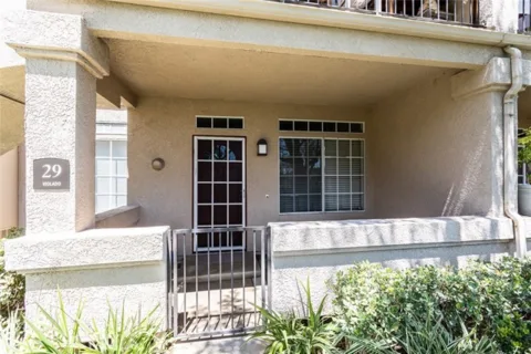 29 Violado listing photo