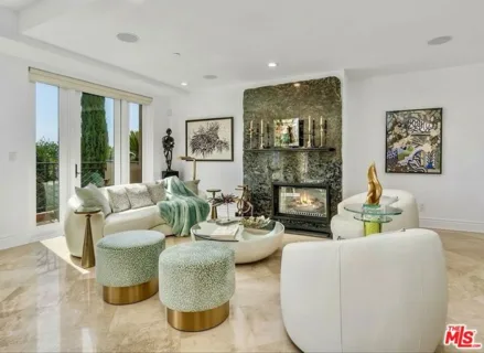 137 S Spalding Drive #401 listing photo