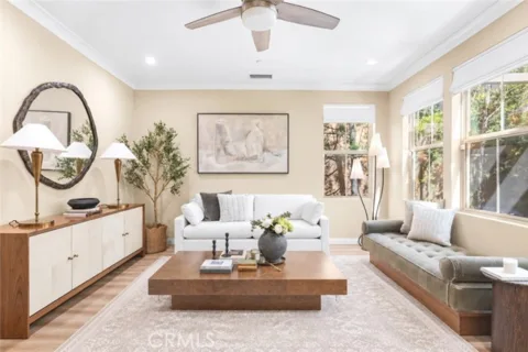 30 Larkfield listing photo