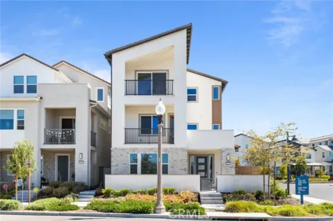 427 Flycatcher listing photo