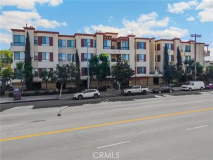 6938 Laurel Canyon #303 listing photo