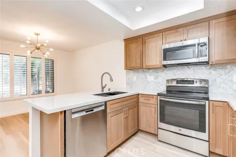 933 Creekside Drive #126 listing photo