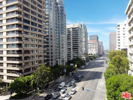 10747 Wilshire Boulevard #PH4 listing photo