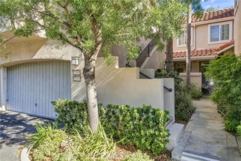 12591 Doral listing photo