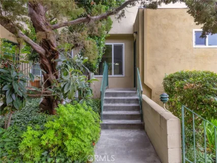 11138 Aqua Vista Street #18 listing photo