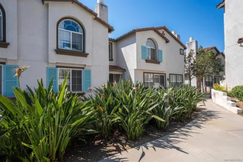 289 Reef Point #3 listing photo