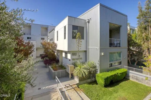 532 W Elk Avenue #5 listing photo