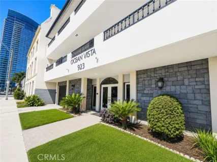 923 E Ocean #5 listing photo
