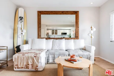 445 Washington Boulevard #10 listing photo