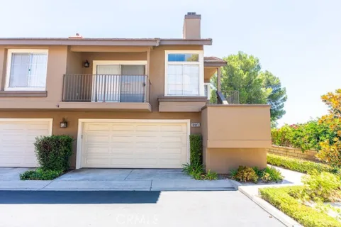 8123 E Oak Ridge Circle listing photo