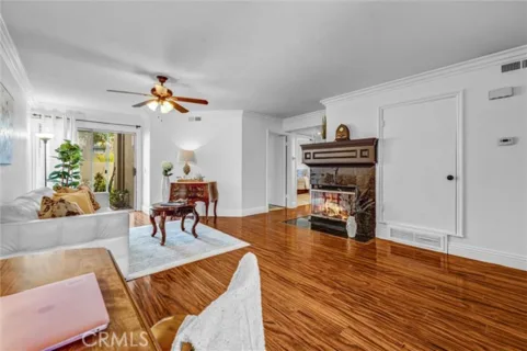 21122 Aqua listing photo