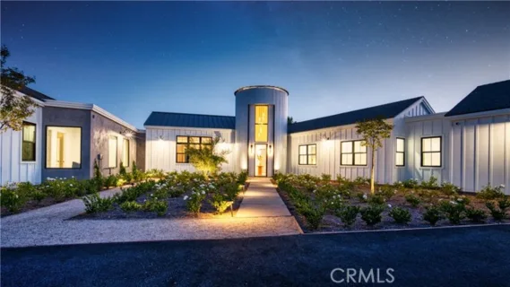 39241 Corte Venture listing photo
