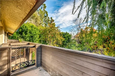 7308 Corbin Avenue #G listing photo