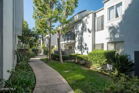 18645 Hatteras Street #295 listing photo