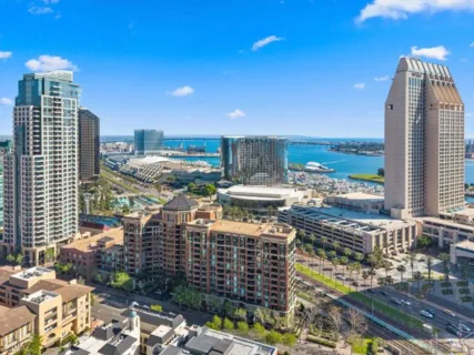 500 W Harbor Drive #1022 listing photo