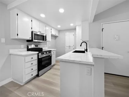 3535 Banbury #108 listing photo