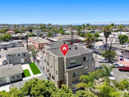 1323 Felspar Street listing photo